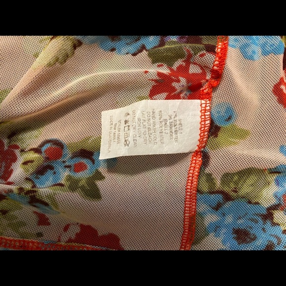 Faith & Joy Keyhole Button Down Blouse - Picture 8 of 8